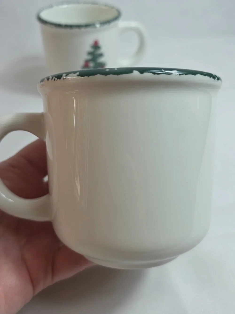 TWO Furio Christmas Tree Coffee Cups Mugs Green Sponge Tree & Edge Made in Italy